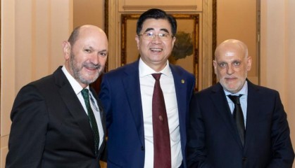 开云-宋凯：中国人民热爱皇马和巴萨；教练们正在拉玛西亚参与合作
